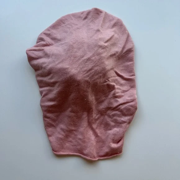 Knot Hat - Picture 3 of 3